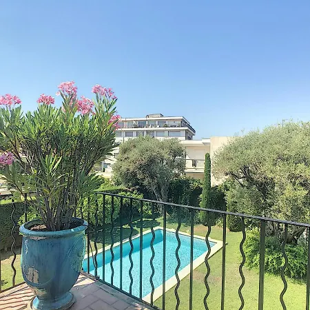 Familiale Cap D'antibes 7 Personnes * Antibes