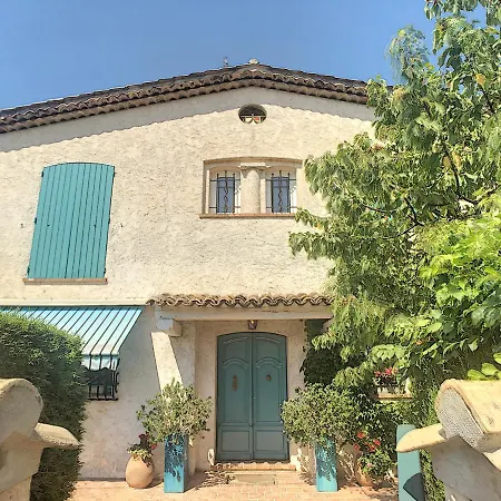 Вілла Familiale Cap D'antibes 7 Personnes *