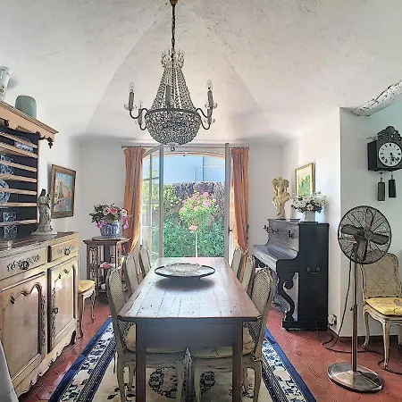 Familiale Cap D'antibes 7 Personnes Villa *